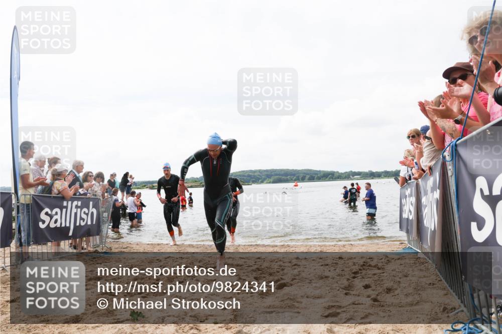 21.06.2026 - Viking Triathlon Michael Strokosch http://msf.ph/oto/9824341 21.06.2026 10:27:11 Schwimmen 7, 25, 426, 547, 575 meine-sportfotos.de