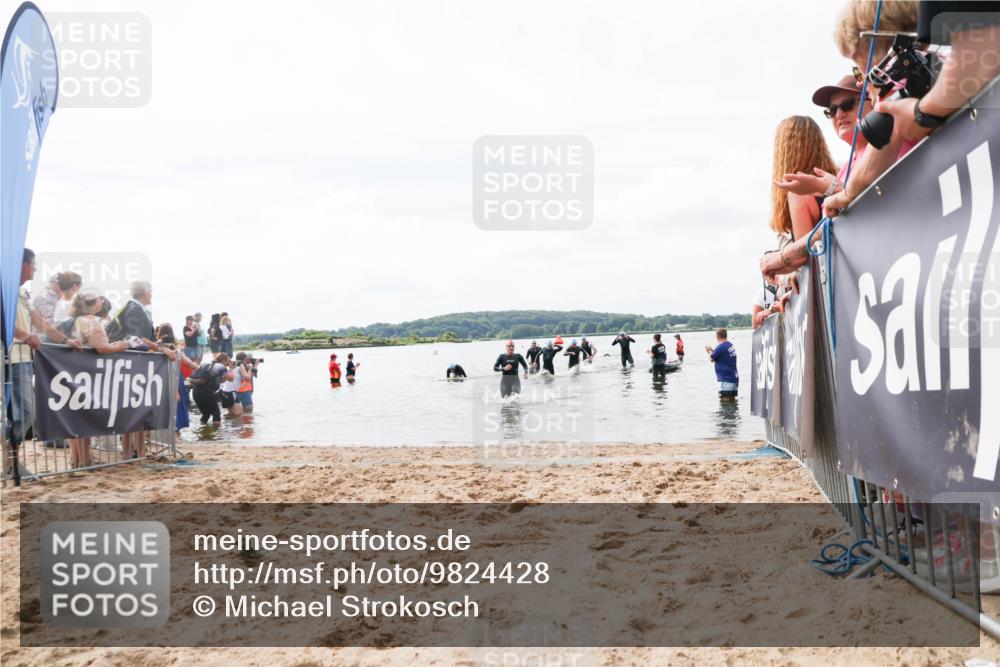 21.06.2026 - Viking Triathlon Michael Strokosch http://msf.ph/oto/9824428 21.06.2026 10:28:01 Schwimmen 119, 565, 620 meine-sportfotos.de