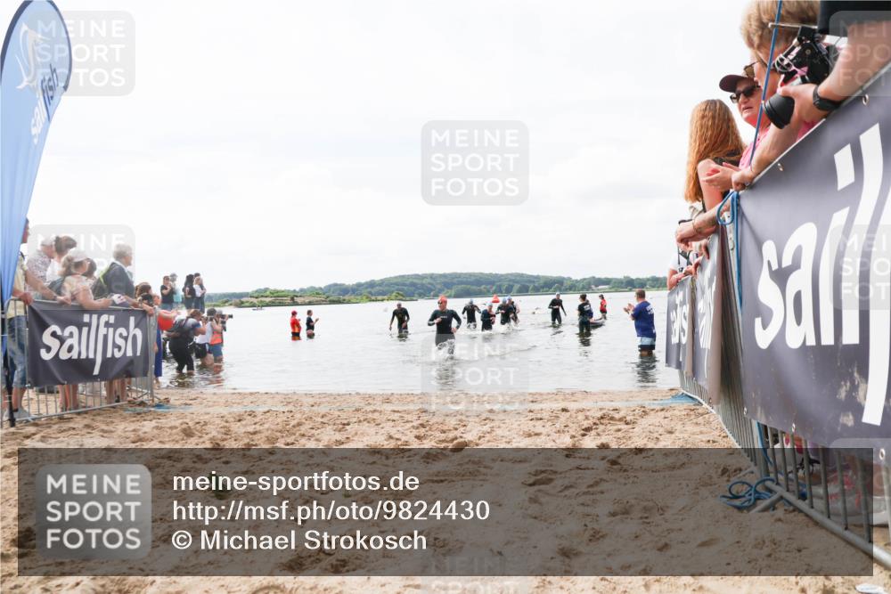 21.06.2026 - Viking Triathlon Michael Strokosch http://msf.ph/oto/9824430 21.06.2026 10:28:02 Schwimmen 119, 565, 620 meine-sportfotos.de