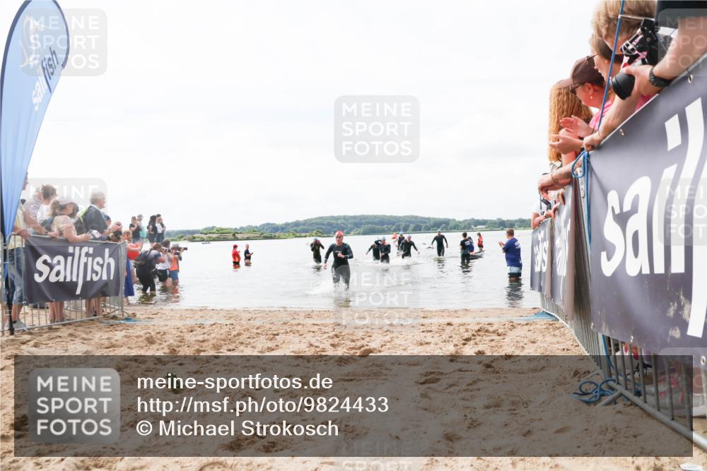 21.06.2026 - Viking Triathlon Michael Strokosch http://msf.ph/oto/9824433 21.06.2026 10:28:03 Schwimmen 19, 119, 565, 620 meine-sportfotos.de