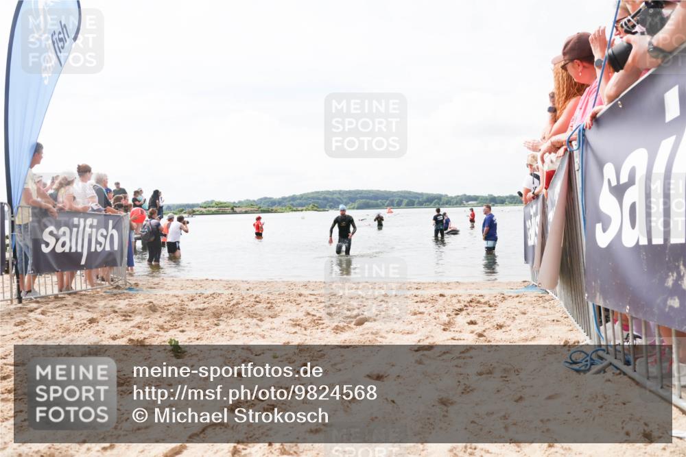 21.06.2026 - Viking Triathlon Michael Strokosch http://msf.ph/oto/9824568 21.06.2026 10:29:02 Schwimmen 466 meine-sportfotos.de