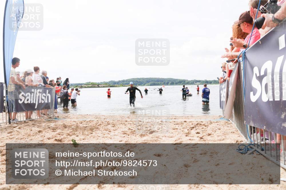 21.06.2026 - Viking Triathlon Michael Strokosch http://msf.ph/oto/9824573 21.06.2026 10:29:03 Schwimmen 466 meine-sportfotos.de