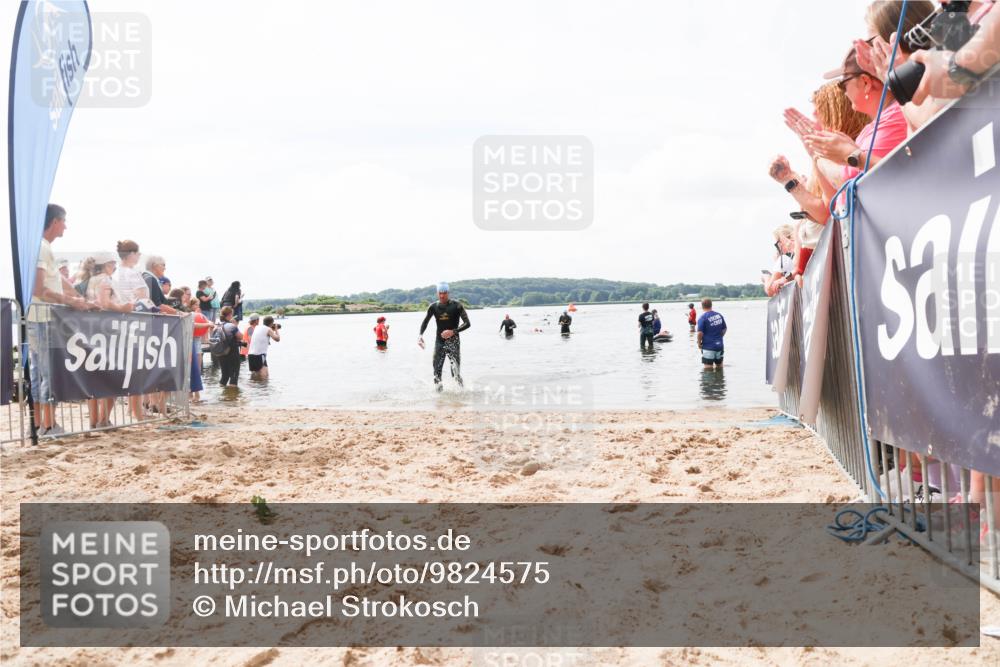 21.06.2026 - Viking Triathlon Michael Strokosch http://msf.ph/oto/9824575 21.06.2026 10:29:04 Schwimmen 466 meine-sportfotos.de