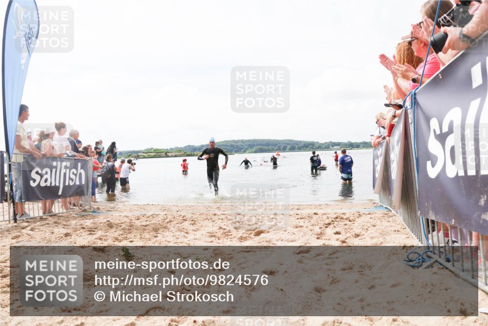 21.06.2026 - Viking Triathlon Michael Strokosch http://msf.ph/oto/9824576 21.06.2026 10:29:04 Schwimmen 466 meine-sportfotos.de
