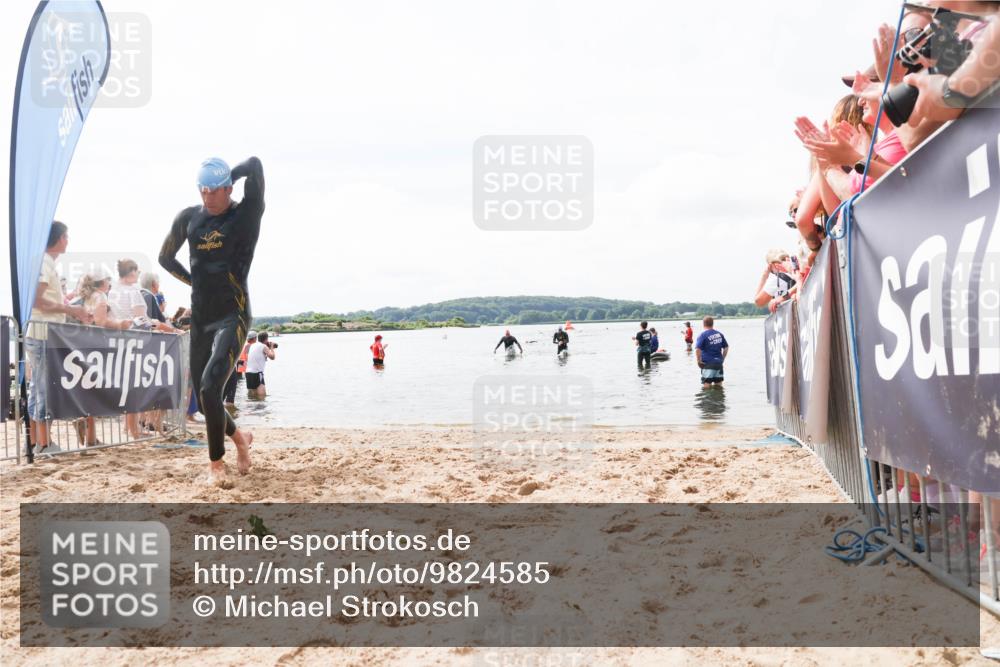 21.06.2026 - Viking Triathlon Michael Strokosch http://msf.ph/oto/9824585 21.06.2026 10:29:07 Schwimmen 466 meine-sportfotos.de