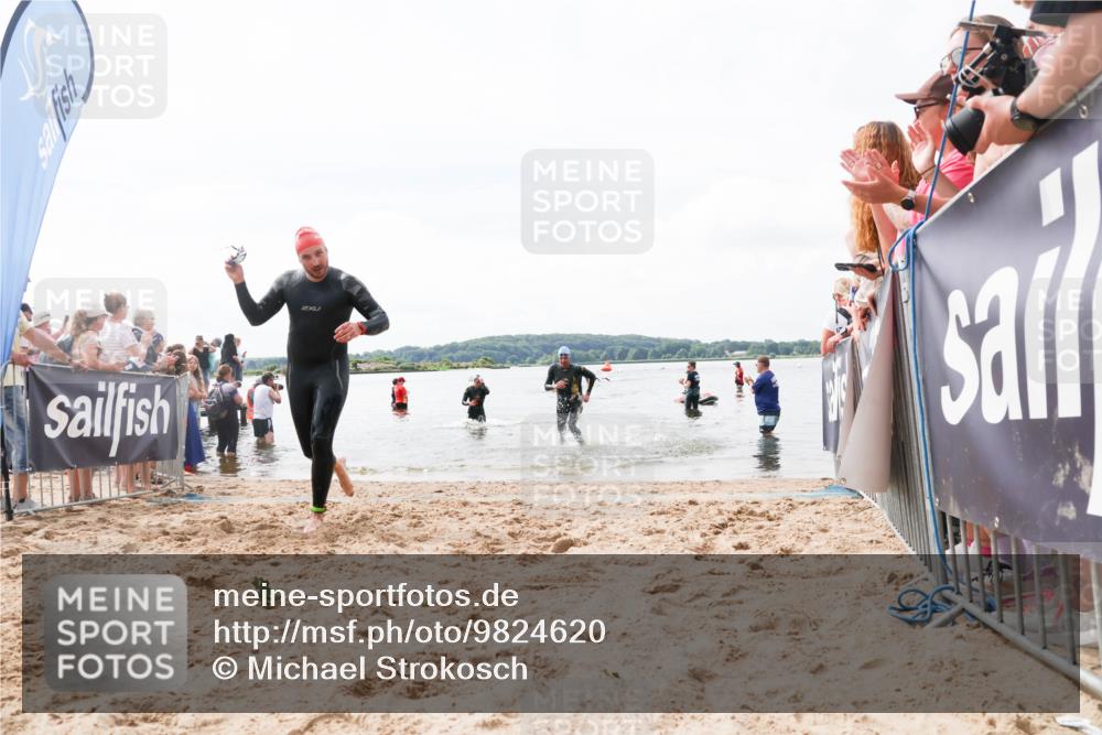 21.06.2026 - Viking Triathlon Michael Strokosch http://msf.ph/oto/9824620 21.06.2026 10:29:19 Schwimmen 441, 640, 643 meine-sportfotos.de