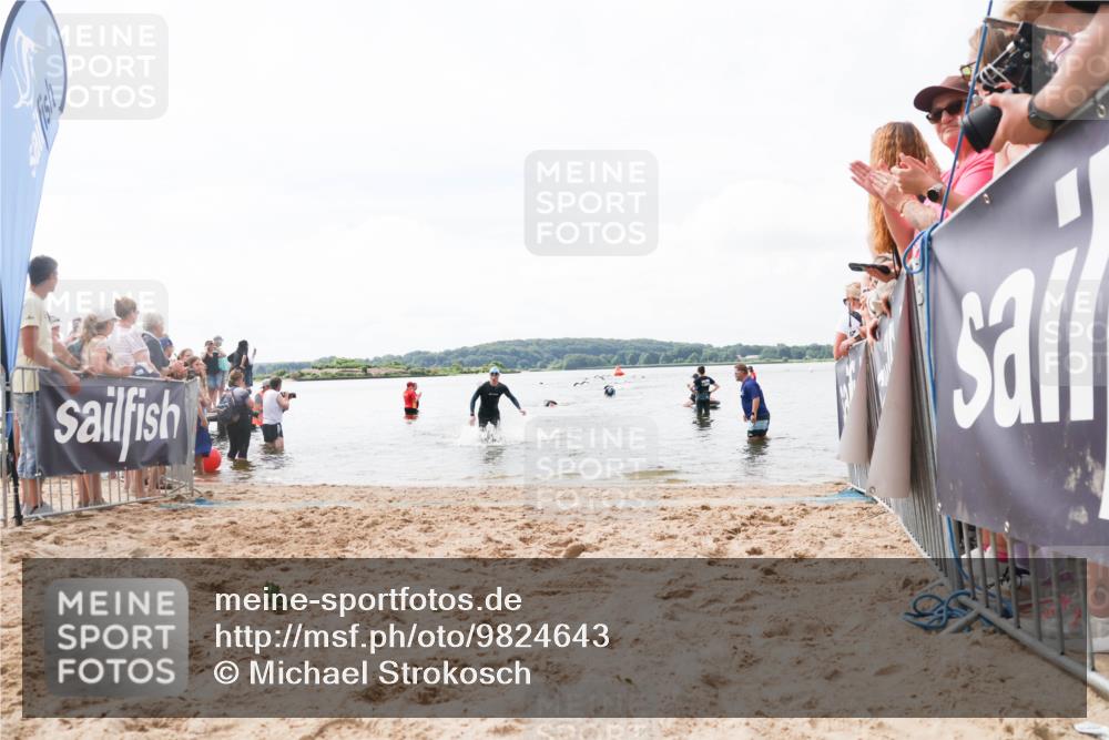 21.06.2026 - Viking Triathlon Michael Strokosch http://msf.ph/oto/9824643 21.06.2026 10:29:27 Schwimmen 65, 441, 643 meine-sportfotos.de