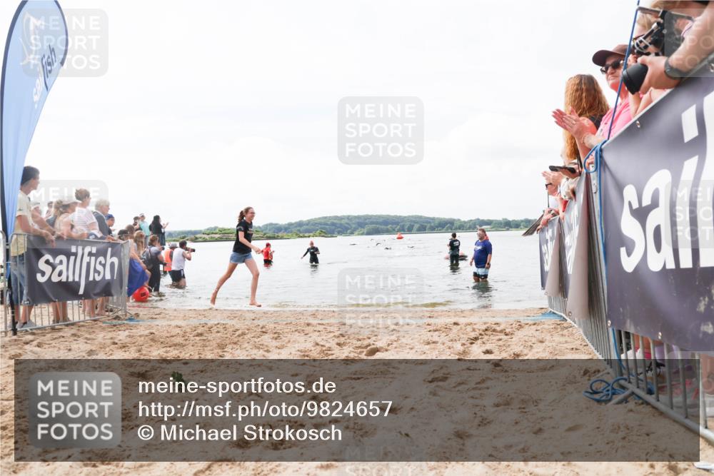 21.06.2026 - Viking Triathlon Michael Strokosch http://msf.ph/oto/9824657 21.06.2026 10:29:31 Schwimmen 65 meine-sportfotos.de