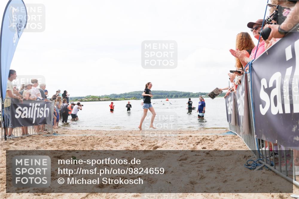 21.06.2026 - Viking Triathlon Michael Strokosch http://msf.ph/oto/9824659 21.06.2026 10:29:32 Schwimmen 65, 610 meine-sportfotos.de