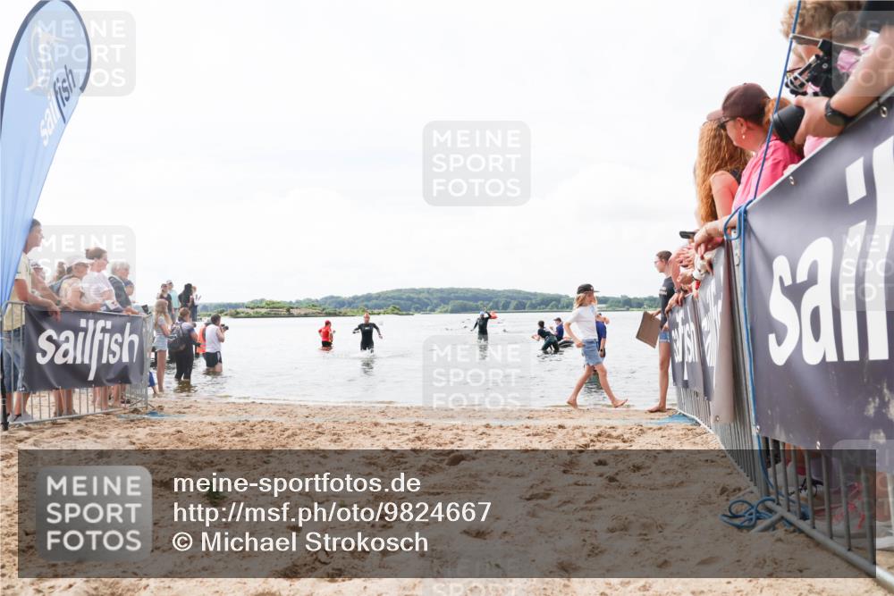 21.06.2026 - Viking Triathlon Michael Strokosch http://msf.ph/oto/9824667 21.06.2026 10:29:35 Schwimmen 65, 610 meine-sportfotos.de