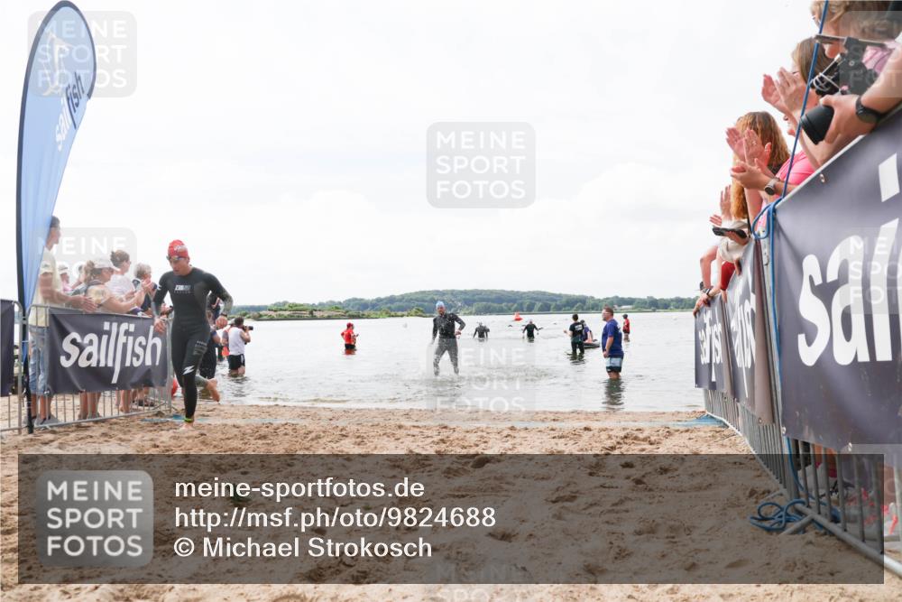 21.06.2026 - Viking Triathlon Michael Strokosch http://msf.ph/oto/9824688 21.06.2026 10:29:42 Schwimmen 74, 610 meine-sportfotos.de