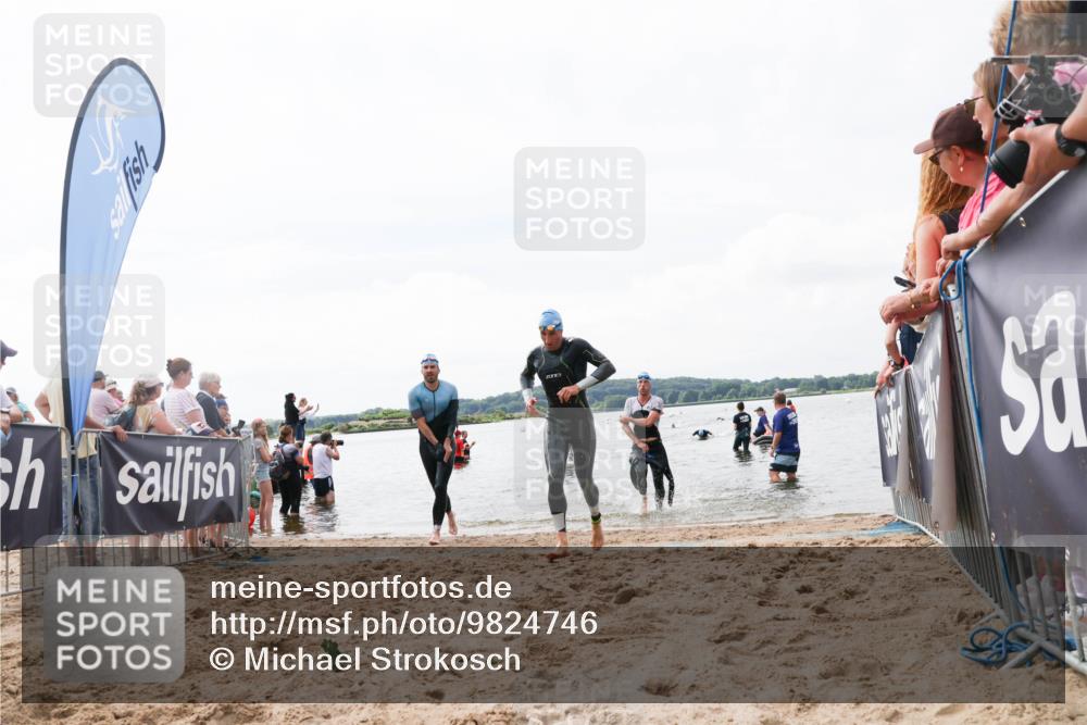 21.06.2026 - Viking Triathlon Michael Strokosch http://msf.ph/oto/9824746 21.06.2026 10:30:01 Schwimmen 169, 270, 359, 527 meine-sportfotos.de