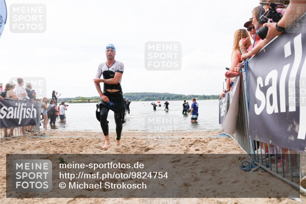 21.06.2026 - Viking Triathlon Michael Strokosch http://msf.ph/oto/9824754 21.06.2026 10:30:04 Schwimmen 31, 169, 270, 359, 527 meine-sportfotos.de