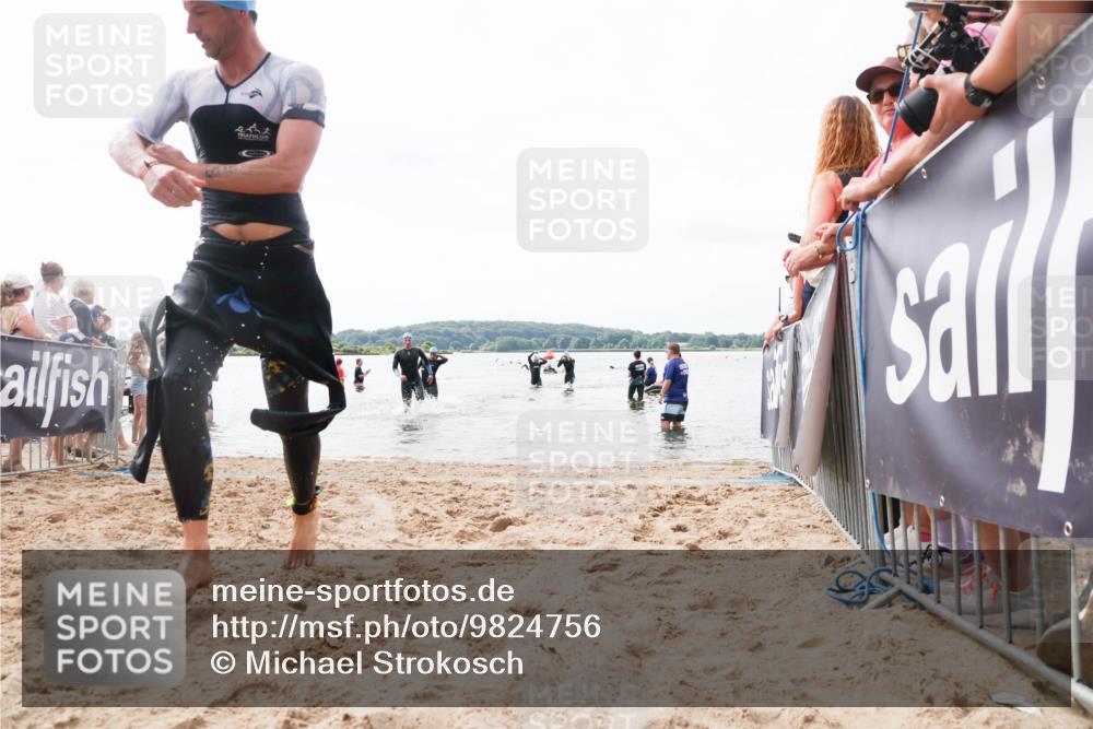 21.06.2026 - Viking Triathlon Michael Strokosch http://msf.ph/oto/9824756 21.06.2026 10:30:04 Schwimmen 31, 169, 270, 359, 527 meine-sportfotos.de