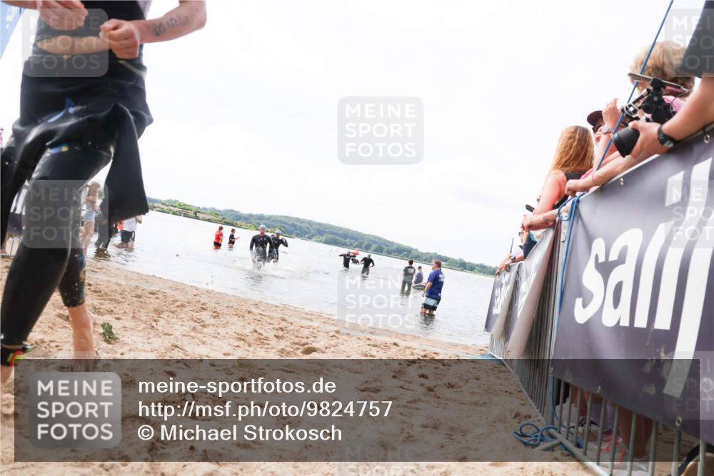 21.06.2026 - Viking Triathlon Michael Strokosch http://msf.ph/oto/9824757 21.06.2026 10:30:05 Schwimmen 31, 169, 270, 359, 527 meine-sportfotos.de