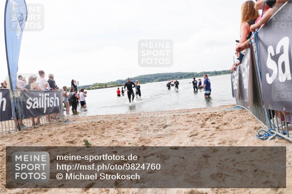 21.06.2026 - Viking Triathlon Michael Strokosch http://msf.ph/oto/9824760 21.06.2026 10:30:06 Schwimmen 31, 38, 169, 270, 359, 527 meine-sportfotos.de