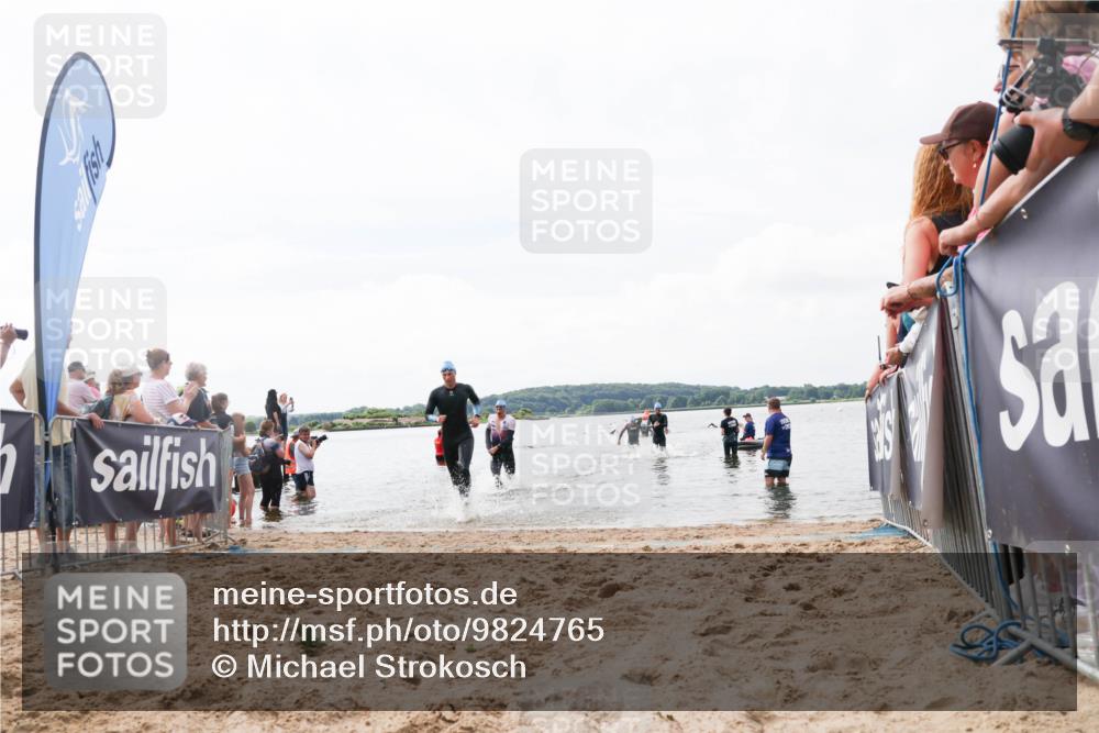 21.06.2026 - Viking Triathlon Michael Strokosch http://msf.ph/oto/9824765 21.06.2026 10:30:07 Schwimmen 31, 38, 169, 270, 359, 527 meine-sportfotos.de