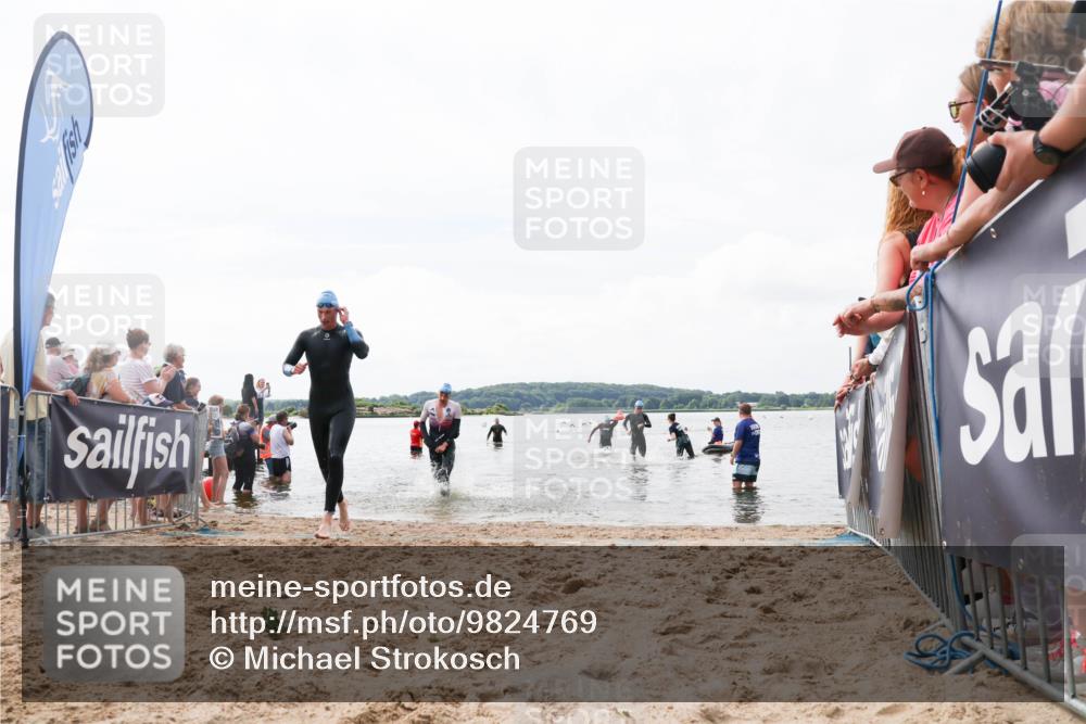 21.06.2026 - Viking Triathlon Michael Strokosch http://msf.ph/oto/9824769 21.06.2026 10:30:09 Schwimmen 31, 38, 270 meine-sportfotos.de