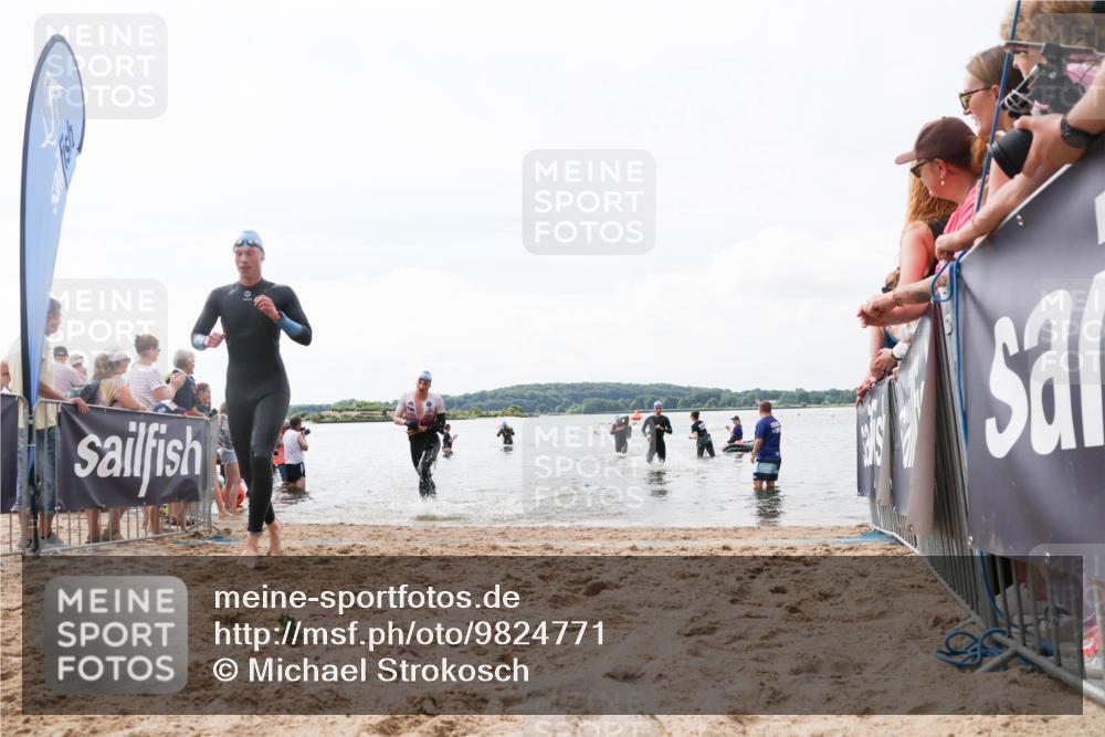 21.06.2026 - Viking Triathlon Michael Strokosch http://msf.ph/oto/9824771 21.06.2026 10:30:09 Schwimmen 31, 38, 270 meine-sportfotos.de