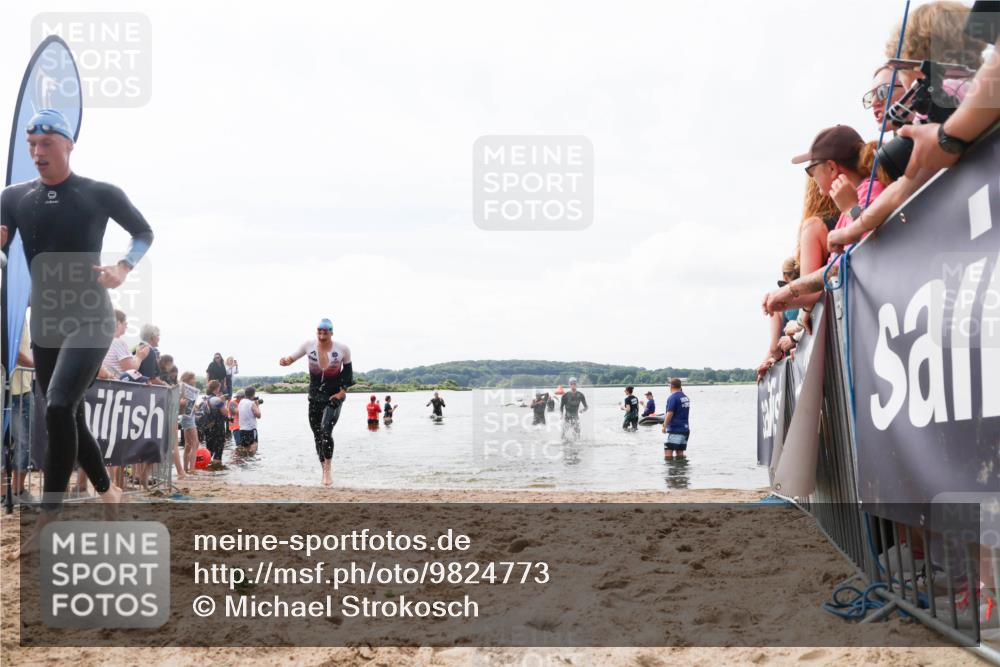 21.06.2026 - Viking Triathlon Michael Strokosch http://msf.ph/oto/9824773 21.06.2026 10:30:10 Schwimmen 31, 38, 270 meine-sportfotos.de