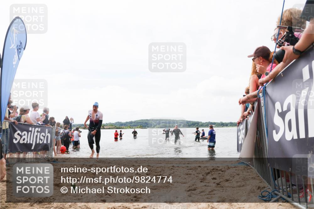 21.06.2026 - Viking Triathlon Michael Strokosch http://msf.ph/oto/9824774 21.06.2026 10:30:10 Schwimmen 31, 38, 270 meine-sportfotos.de
