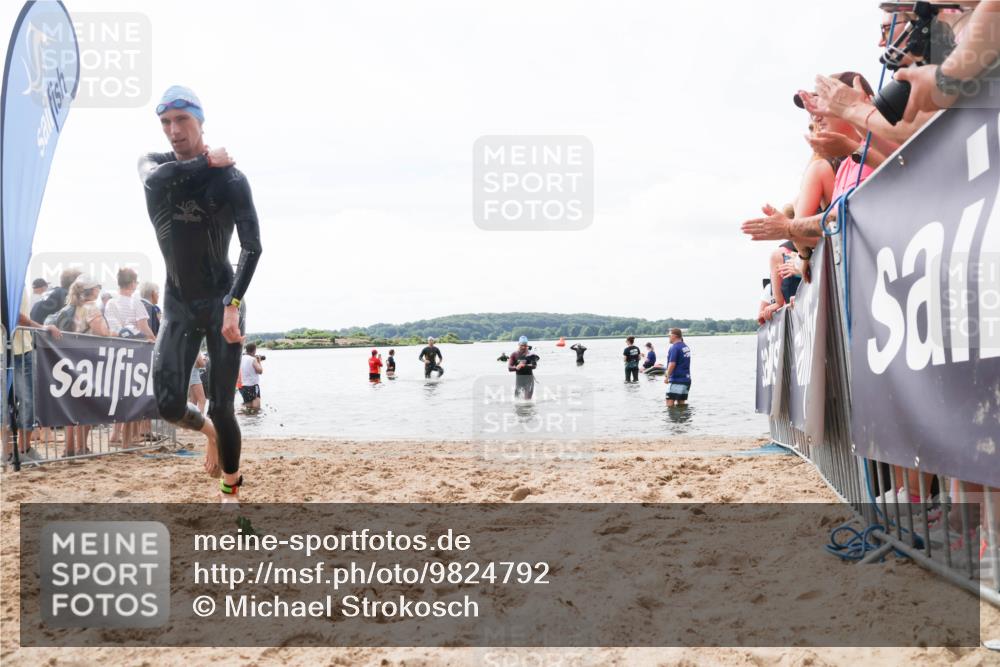 21.06.2026 - Viking Triathlon Michael Strokosch http://msf.ph/oto/9824792 21.06.2026 10:30:16 Schwimmen 31, 38, 104 meine-sportfotos.de