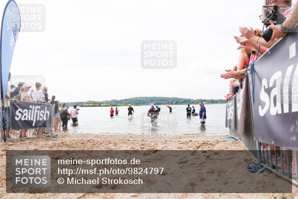 21.06.2026 - Viking Triathlon Michael Strokosch http://msf.ph/oto/9824797 21.06.2026 10:30:18 Schwimmen 27, 38, 104 meine-sportfotos.de