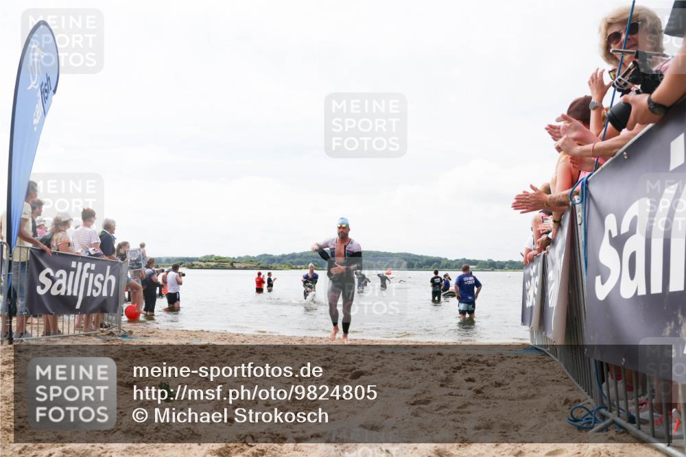 21.06.2026 - Viking Triathlon Michael Strokosch http://msf.ph/oto/9824805 21.06.2026 10:30:21 Schwimmen 27, 38, 104 meine-sportfotos.de