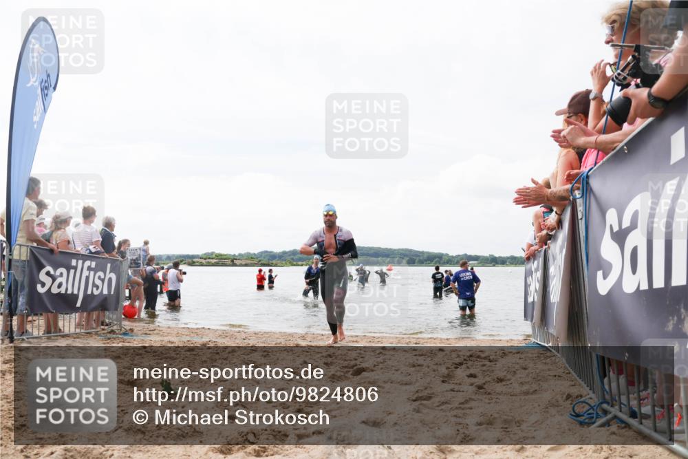 21.06.2026 - Viking Triathlon Michael Strokosch http://msf.ph/oto/9824806 21.06.2026 10:30:21 Schwimmen 27, 38, 104 meine-sportfotos.de
