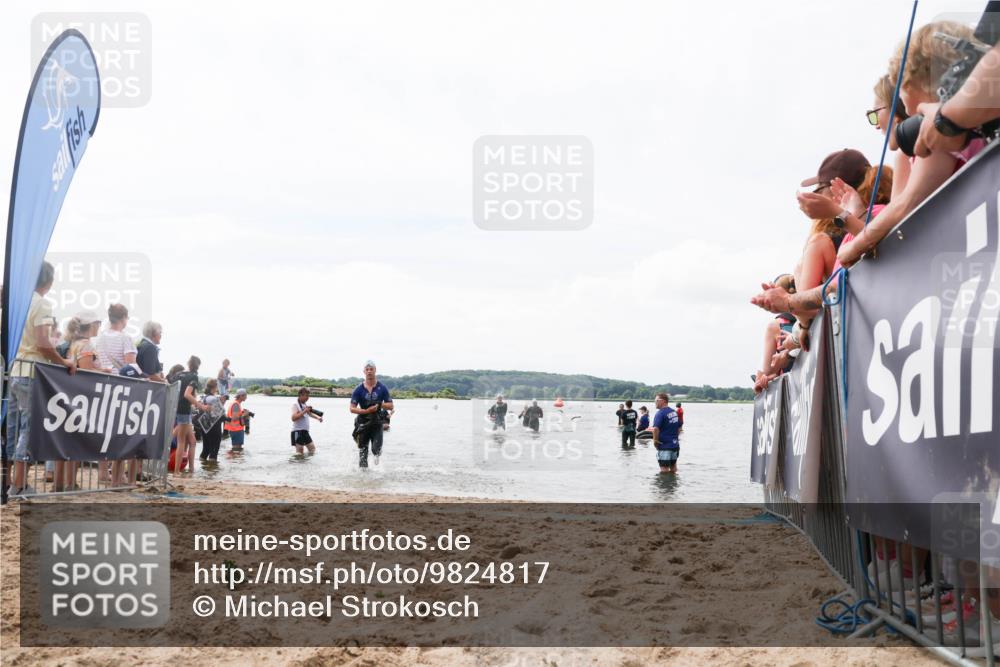 21.06.2026 - Viking Triathlon Michael Strokosch http://msf.ph/oto/9824817 21.06.2026 10:30:25 Schwimmen 27, 104, 218 meine-sportfotos.de
