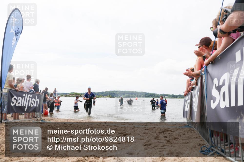 21.06.2026 - Viking Triathlon Michael Strokosch http://msf.ph/oto/9824818 21.06.2026 10:30:25 Schwimmen 27, 104, 218 meine-sportfotos.de