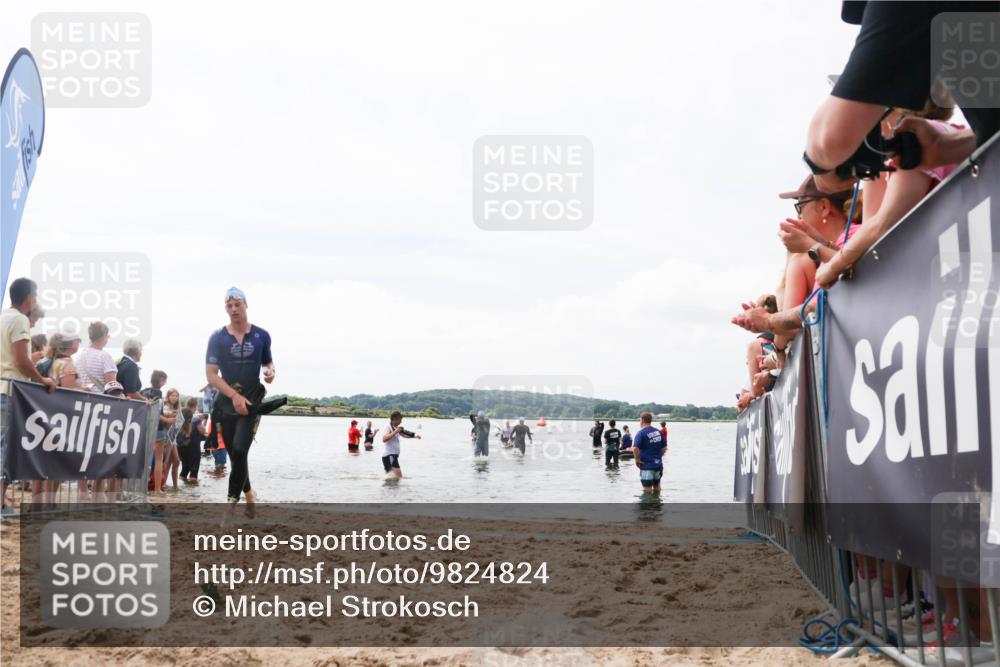 21.06.2026 - Viking Triathlon Michael Strokosch http://msf.ph/oto/9824824 21.06.2026 10:30:27 Schwimmen 27, 104, 218 meine-sportfotos.de