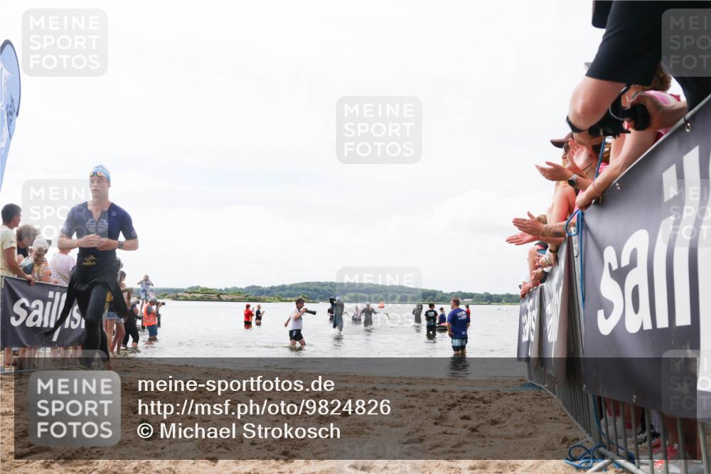 21.06.2026 - Viking Triathlon Michael Strokosch http://msf.ph/oto/9824826 21.06.2026 10:30:28 Schwimmen 27, 218 meine-sportfotos.de