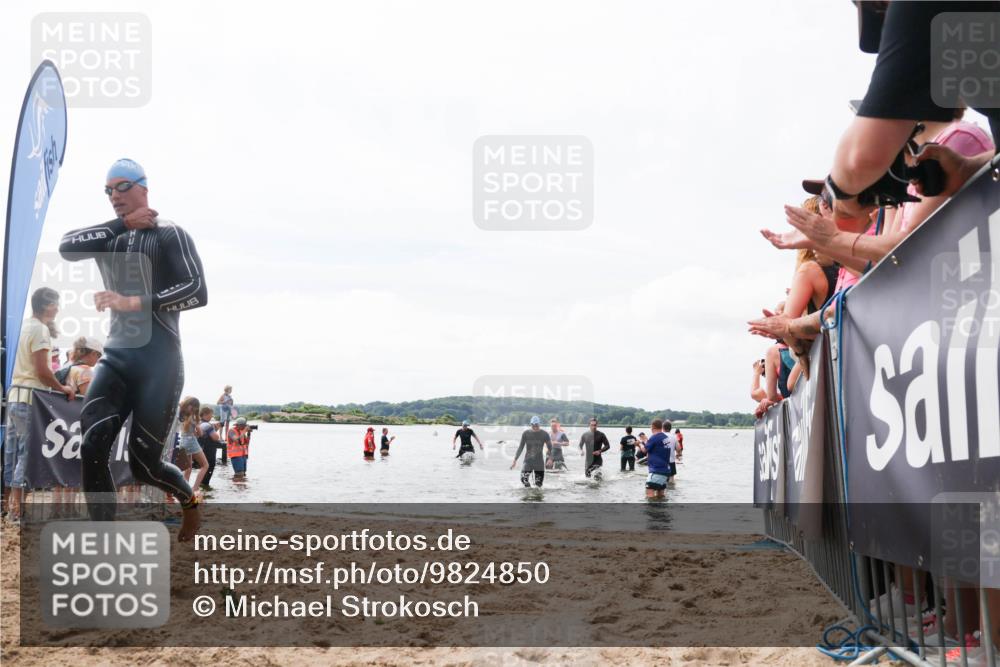 21.06.2026 - Viking Triathlon Michael Strokosch http://msf.ph/oto/9824850 21.06.2026 10:30:36 Schwimmen 5, 42, 103, 218 meine-sportfotos.de