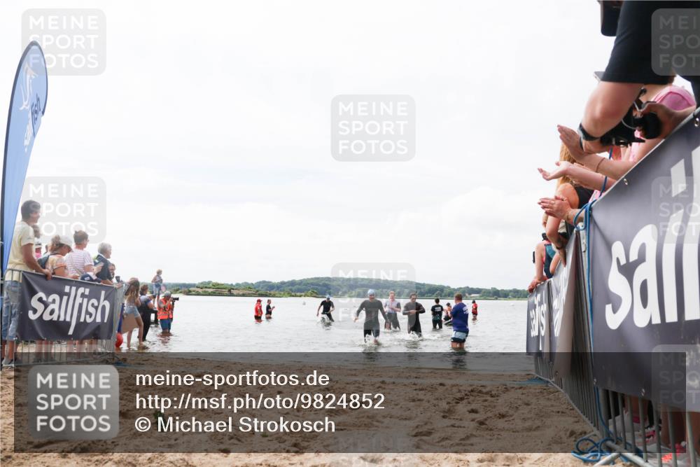 21.06.2026 - Viking Triathlon Michael Strokosch http://msf.ph/oto/9824852 21.06.2026 10:30:36 Schwimmen 5, 42, 103, 218 meine-sportfotos.de