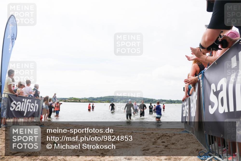 21.06.2026 - Viking Triathlon Michael Strokosch http://msf.ph/oto/9824853 21.06.2026 10:30:37 Schwimmen 5, 42, 103, 218 meine-sportfotos.de