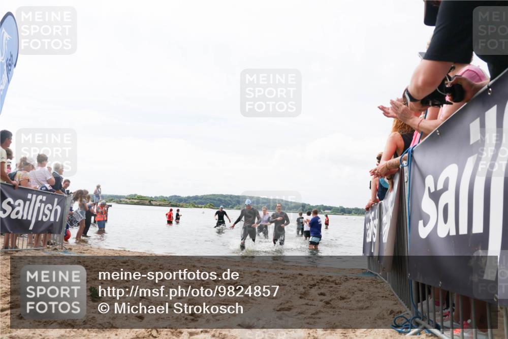 21.06.2026 - Viking Triathlon Michael Strokosch http://msf.ph/oto/9824857 21.06.2026 10:30:38 Schwimmen 5, 42, 103, 218 meine-sportfotos.de