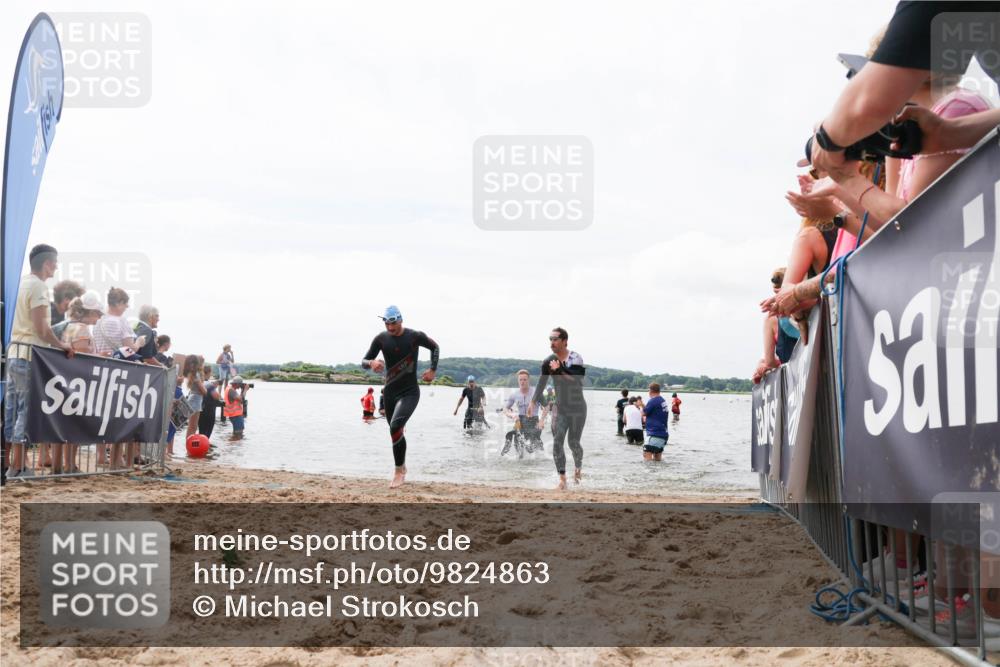 21.06.2026 - Viking Triathlon Michael Strokosch http://msf.ph/oto/9824863 21.06.2026 10:30:40 Schwimmen 5, 42, 103, 218, 337 meine-sportfotos.de