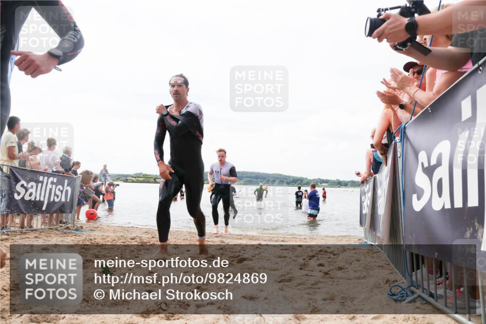 21.06.2026 - Viking Triathlon Michael Strokosch http://msf.ph/oto/9824869 21.06.2026 10:30:42 Schwimmen 5, 42, 103, 337, 394 meine-sportfotos.de