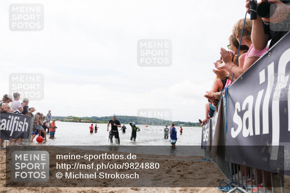 21.06.2026 - Viking Triathlon Michael Strokosch http://msf.ph/oto/9824880 21.06.2026 10:30:46 Schwimmen 5, 42, 103, 337, 394 meine-sportfotos.de
