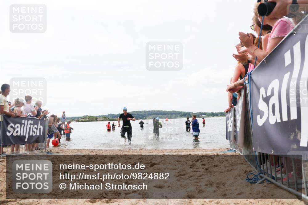 21.06.2026 - Viking Triathlon Michael Strokosch http://msf.ph/oto/9824882 21.06.2026 10:30:46 Schwimmen 5, 42, 103, 337, 394 meine-sportfotos.de