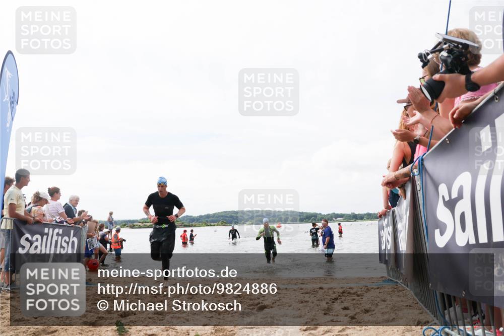 21.06.2026 - Viking Triathlon Michael Strokosch http://msf.ph/oto/9824886 21.06.2026 10:30:48 Schwimmen 103, 337, 394 meine-sportfotos.de