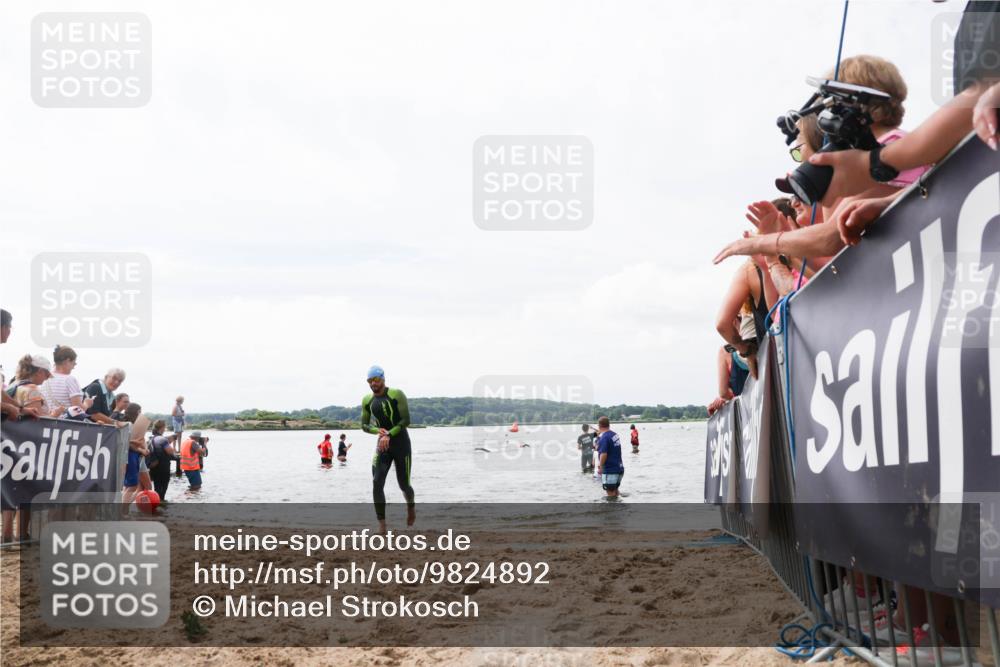 21.06.2026 - Viking Triathlon Michael Strokosch http://msf.ph/oto/9824892 21.06.2026 10:30:50 Schwimmen 337, 394 meine-sportfotos.de