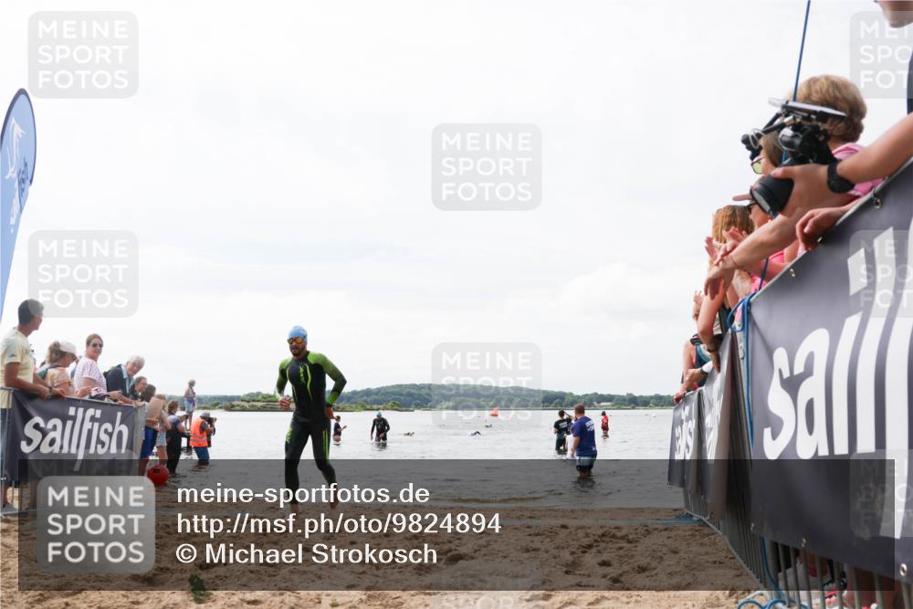 21.06.2026 - Viking Triathlon Michael Strokosch http://msf.ph/oto/9824894 21.06.2026 10:30:50 Schwimmen 337, 394 meine-sportfotos.de