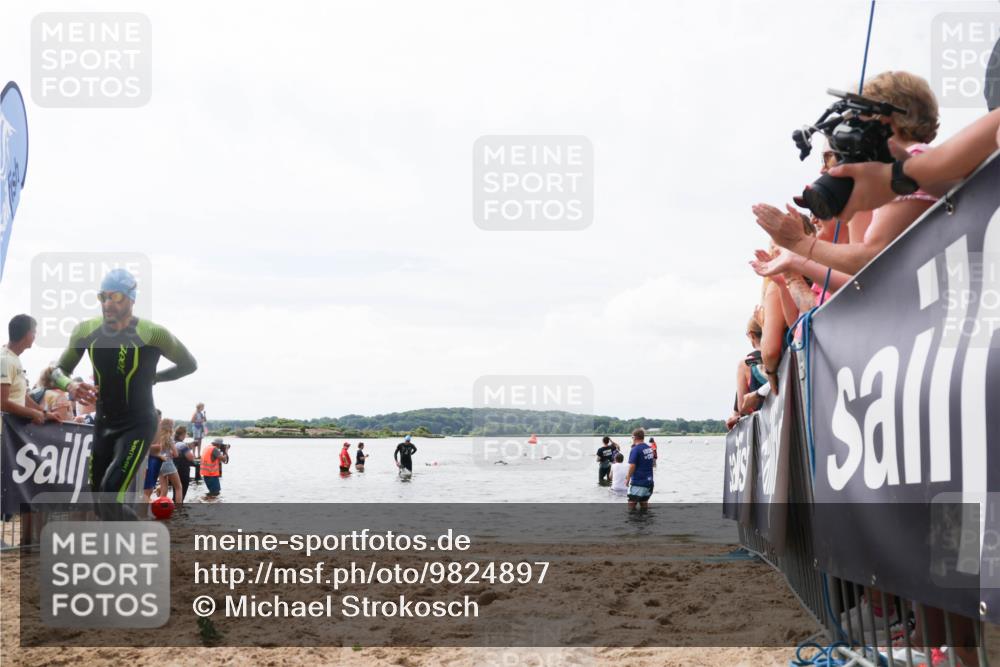 21.06.2026 - Viking Triathlon Michael Strokosch http://msf.ph/oto/9824897 21.06.2026 10:30:51 Schwimmen 337, 394 meine-sportfotos.de