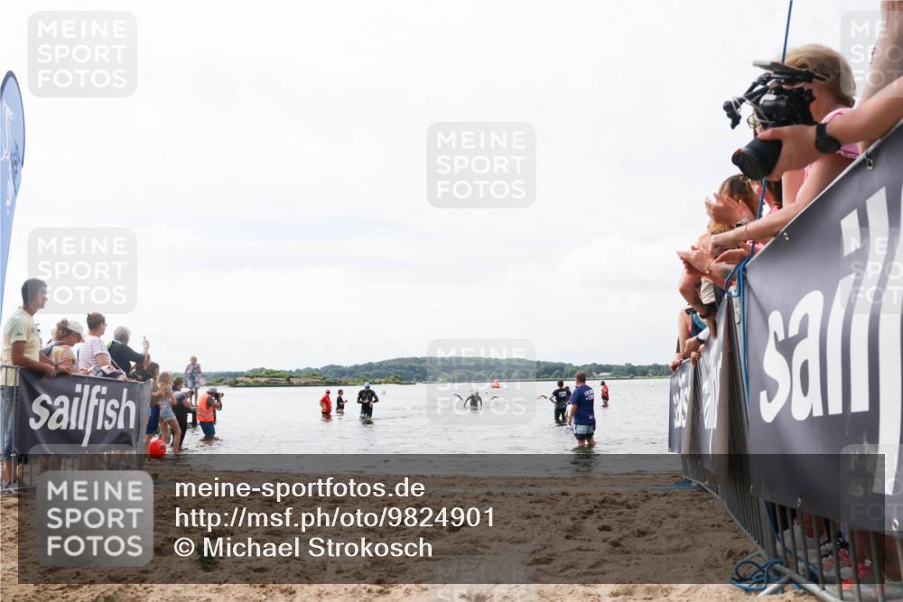 21.06.2026 - Viking Triathlon Michael Strokosch http://msf.ph/oto/9824901 21.06.2026 10:30:53 Schwimmen 337, 394 meine-sportfotos.de