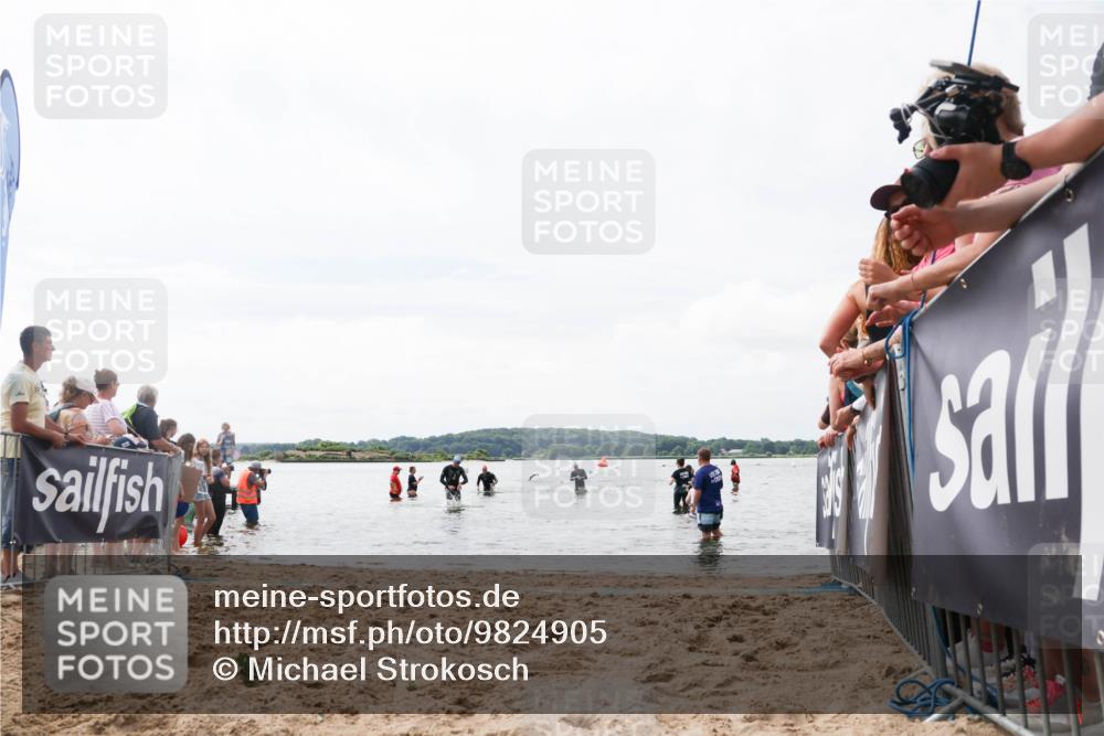 21.06.2026 - Viking Triathlon Michael Strokosch http://msf.ph/oto/9824905 21.06.2026 10:30:54 Schwimmen 337, 394 meine-sportfotos.de