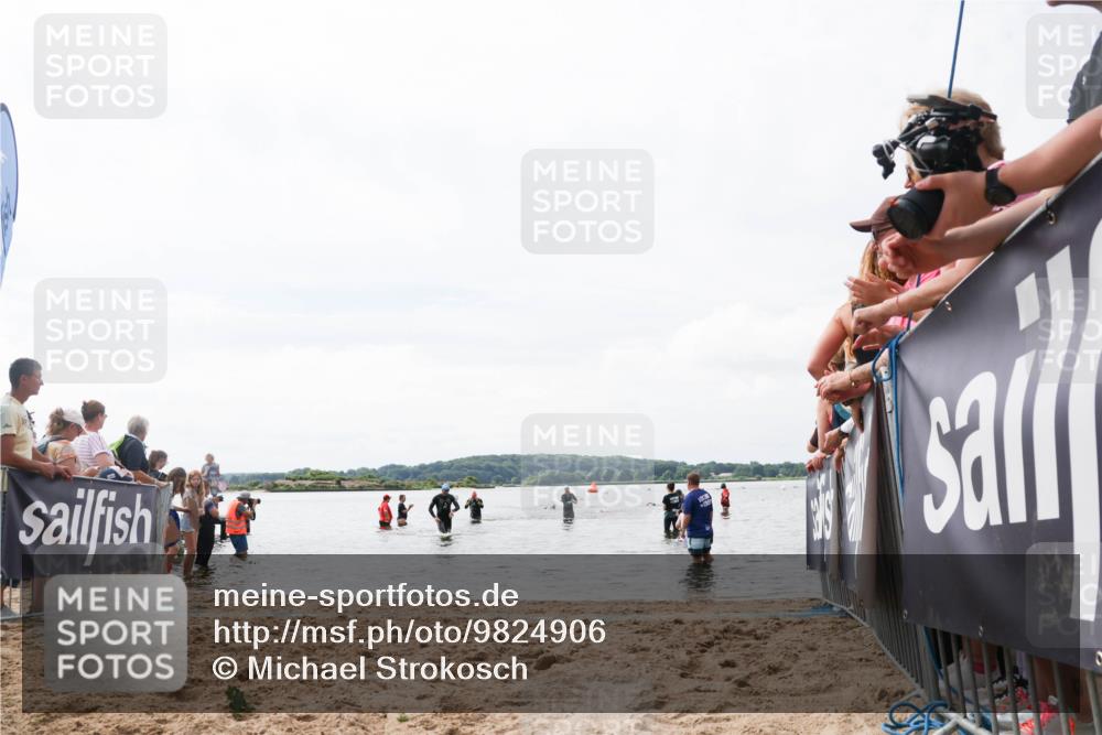 21.06.2026 - Viking Triathlon Michael Strokosch http://msf.ph/oto/9824906 21.06.2026 10:30:54 Schwimmen 337, 394 meine-sportfotos.de