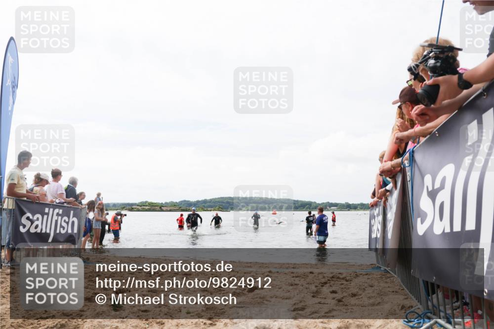 21.06.2026 - Viking Triathlon Michael Strokosch http://msf.ph/oto/9824912 21.06.2026 10:30:56 Schwimmen 131, 394 meine-sportfotos.de