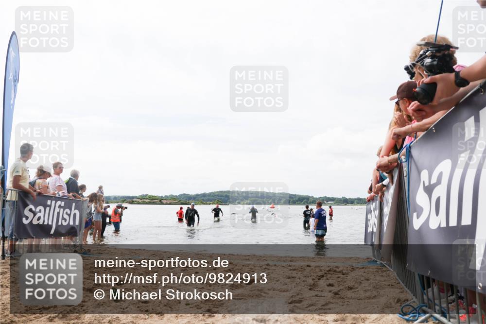 21.06.2026 - Viking Triathlon Michael Strokosch http://msf.ph/oto/9824913 21.06.2026 10:30:57 Schwimmen 131 meine-sportfotos.de